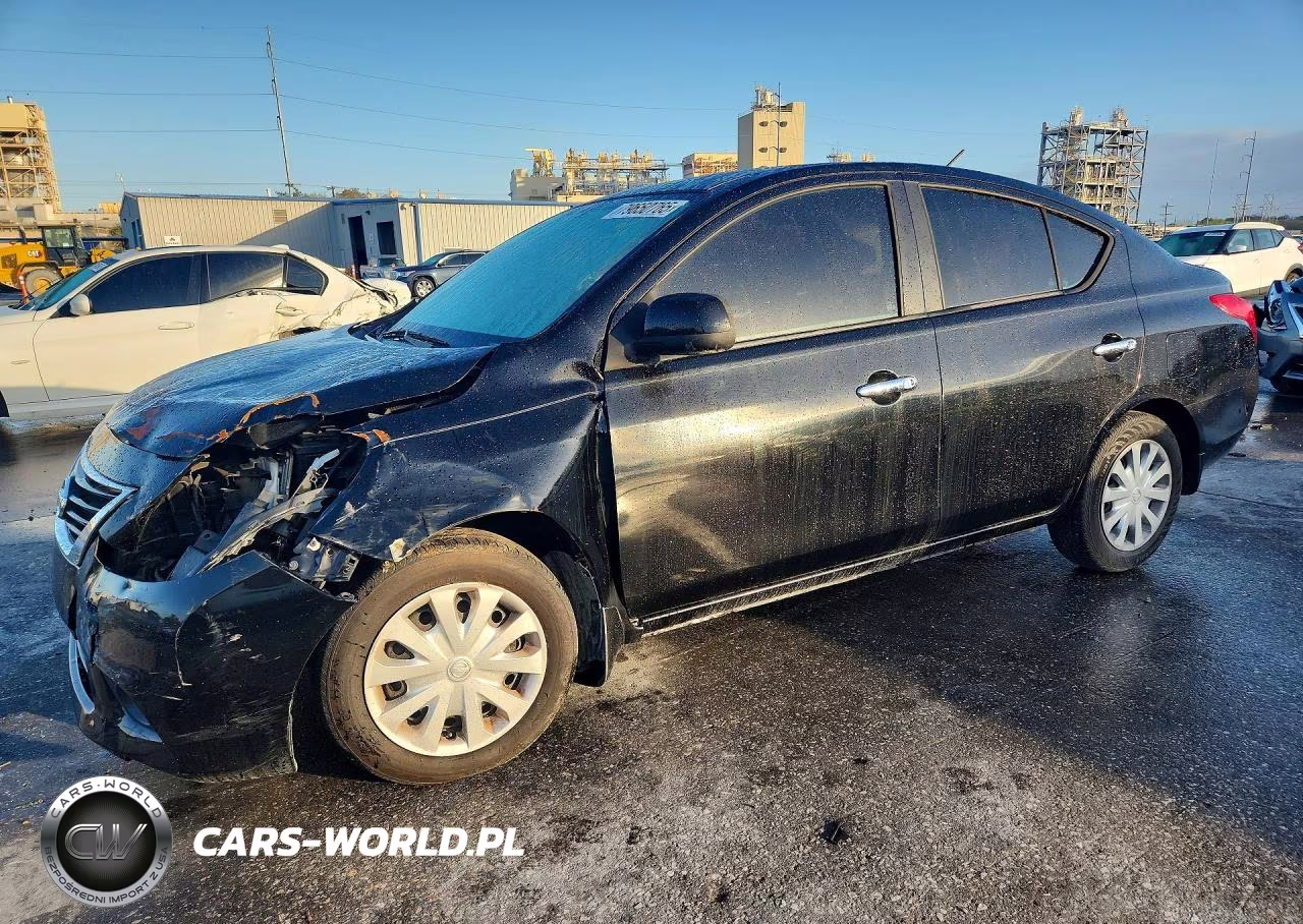 2012 Nissan Versa 1.6 S