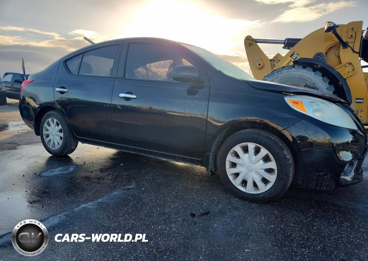 2012 Nissan Versa 1.6 S VIN:3N1CN7AP8CL908130 - 4