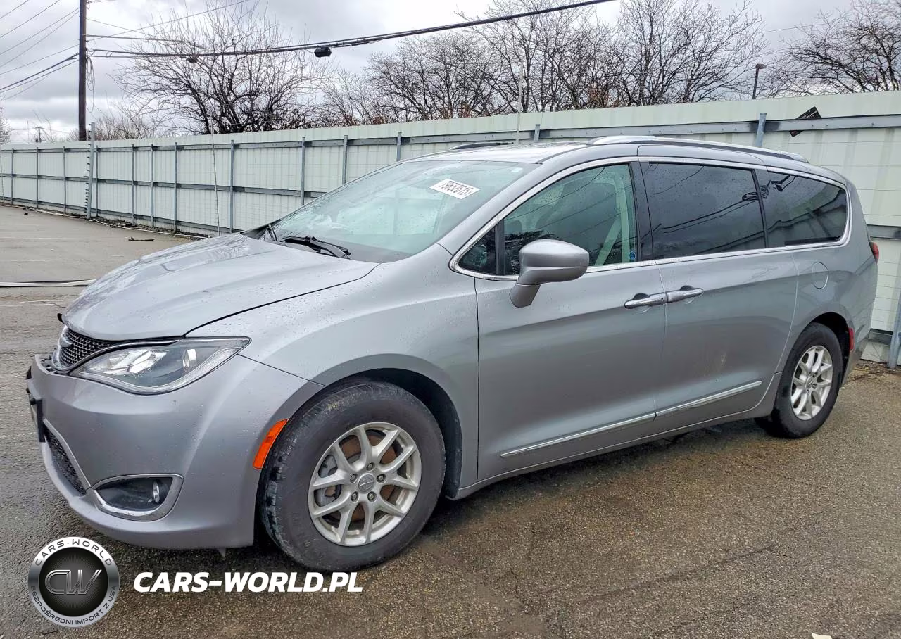 2020 Chrysler Pacifica Touring L – zdjęcie 1 z 13