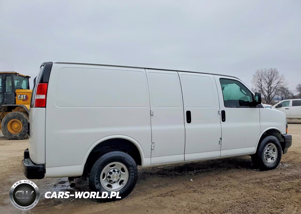 2021 Chevrolet Express 2500 Cargo Utility - Service Van VIN:1GCWGAFP2M1259539 - 3