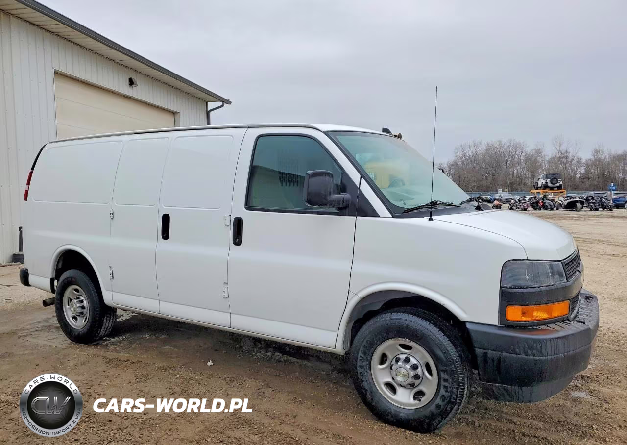 2021 Chevrolet Express 2500 Cargo Utility - Service Van VIN:1GCWGAFP2M1259539 - 4