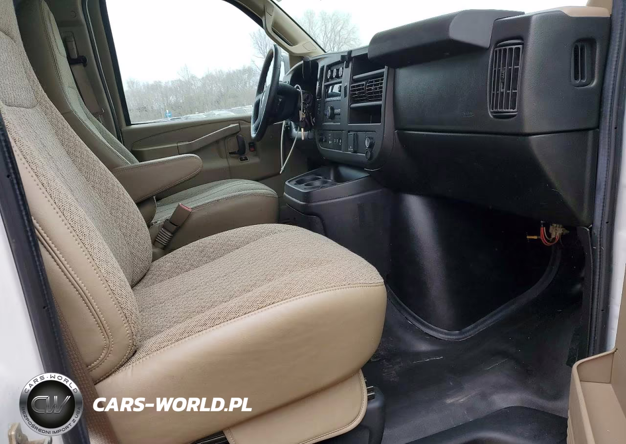 2021 Chevrolet Express 2500 Cargo Utility - Service Van VIN:1GCWGAFP2M1259539 - 8