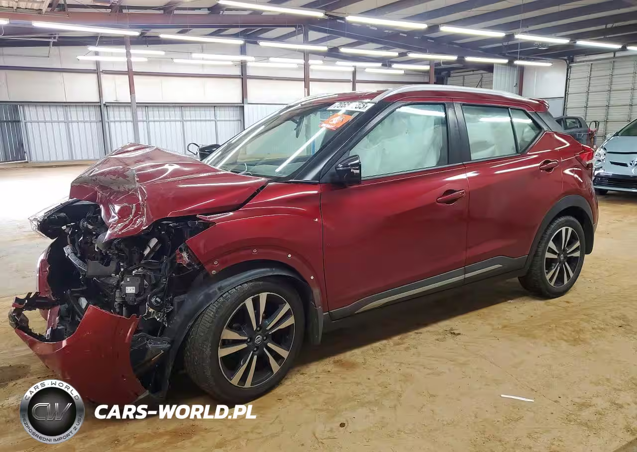 2020 Nissan Kicks Sr