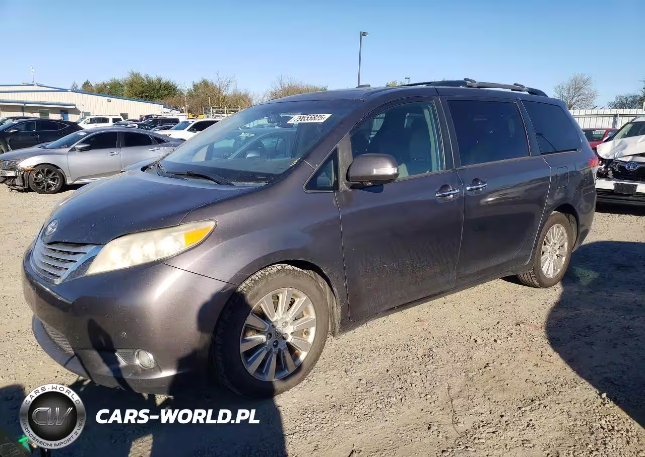 2013 Toyota Sienna Limited 7-Passenger