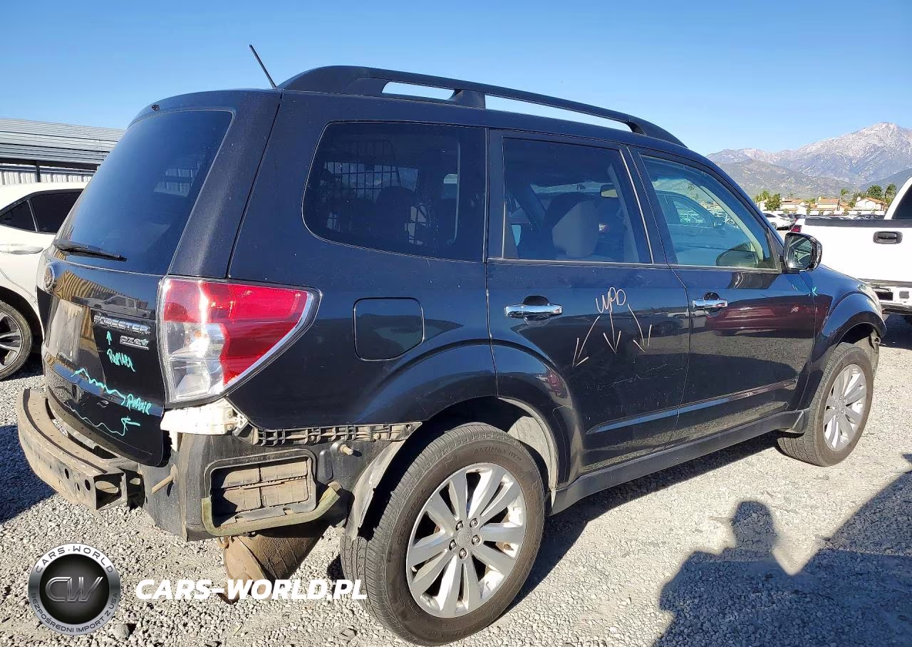 2012 Subaru Forester 2.5X Premium VIN:JF2SHADC4CH470177 - 3