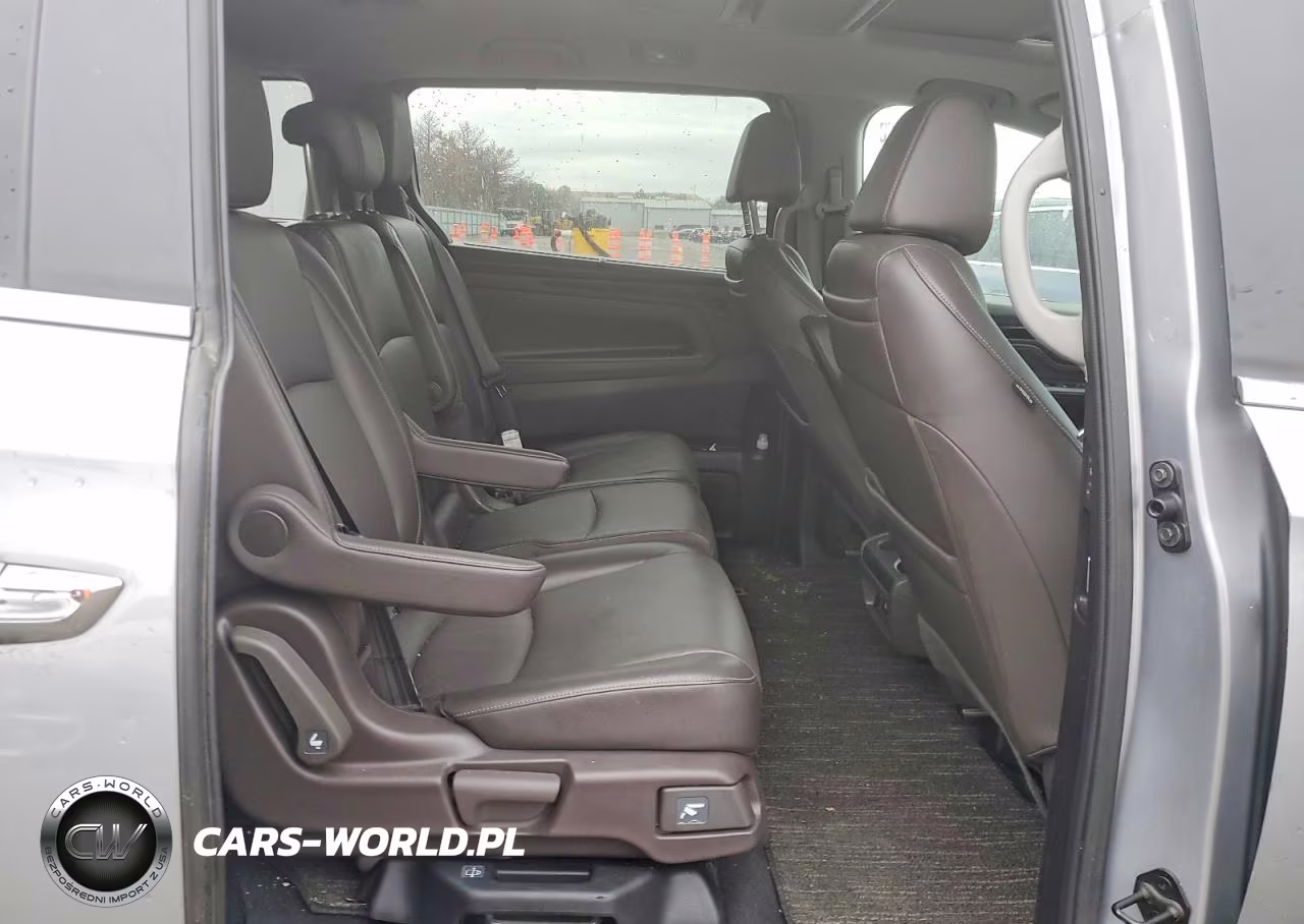 2023 Honda Odyssey Touring VIN:5FNRL6H82PB007166 - 11