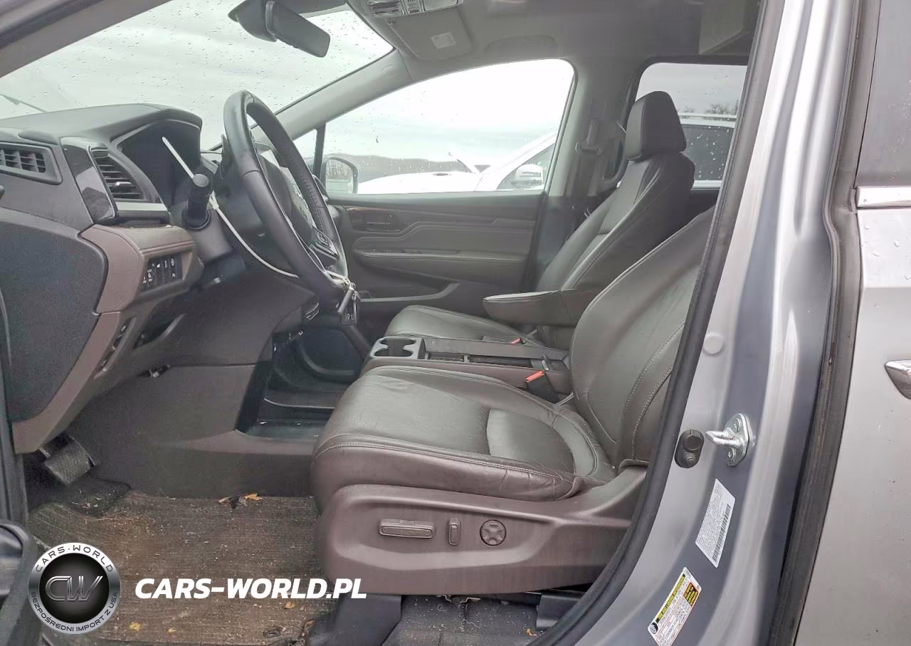 2023 Honda Odyssey Touring VIN:5FNRL6H82PB007166 - 7