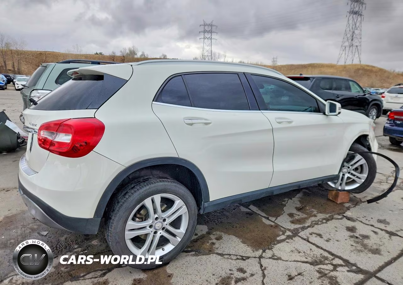 2018 Mercedes-Benz Gla 250 4Matic VIN:WDCTG4GB9JJ372434 - 3