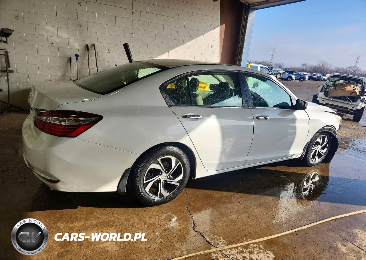 2017 Honda Accord Lx VIN:1HGCR2F31HA090685 - 3