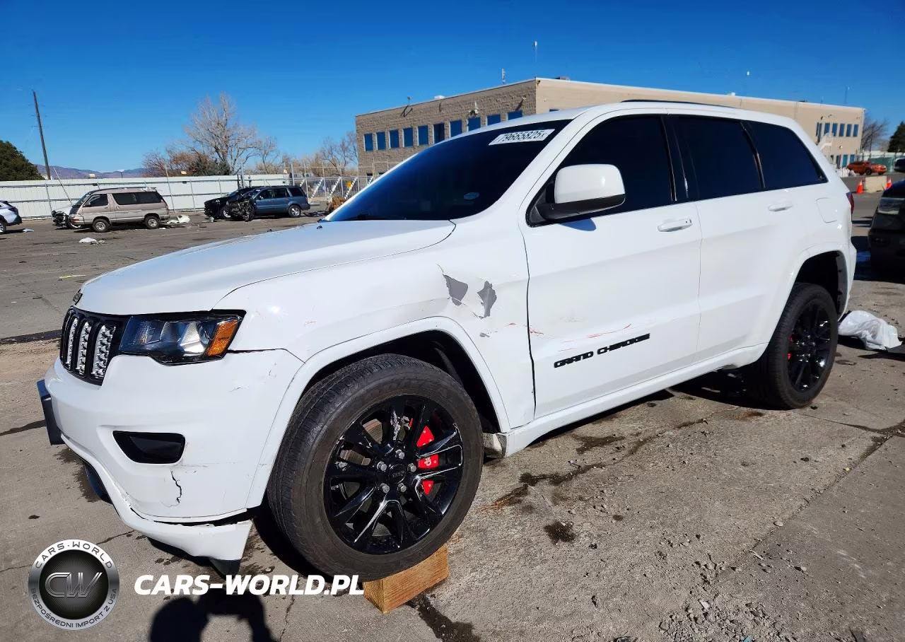 2020 Jeep Grand Cherokee Laredo