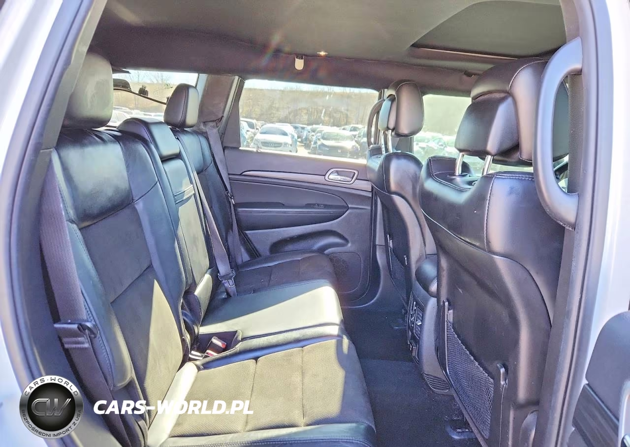 2020 Jeep Grand Cherokee Laredo VIN:1C4RJFAG7LC399012 - 11