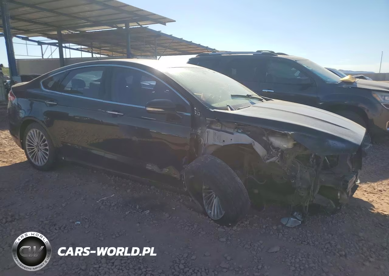 2016 Ford Fusion Titanium VIN:3FA6P0K97GR151726 - 4