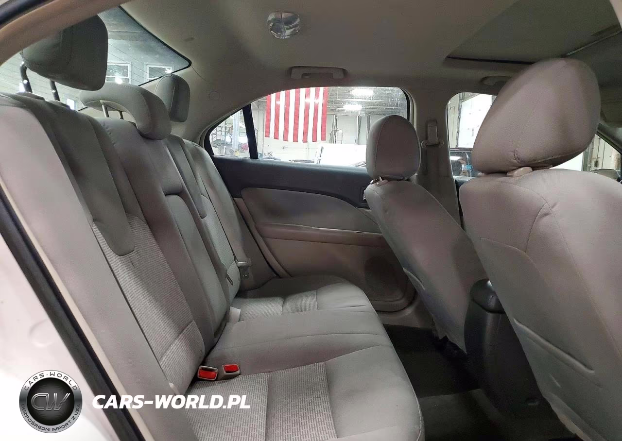 2012 Ford Fusion Se VIN:3FAHP0HA2CR372770 - 10