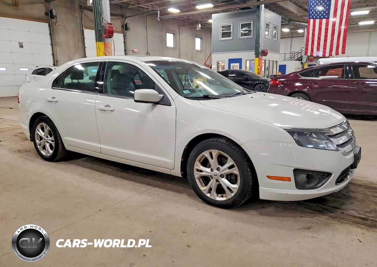 2012 Ford Fusion Se VIN:3FAHP0HA2CR372770 - 4