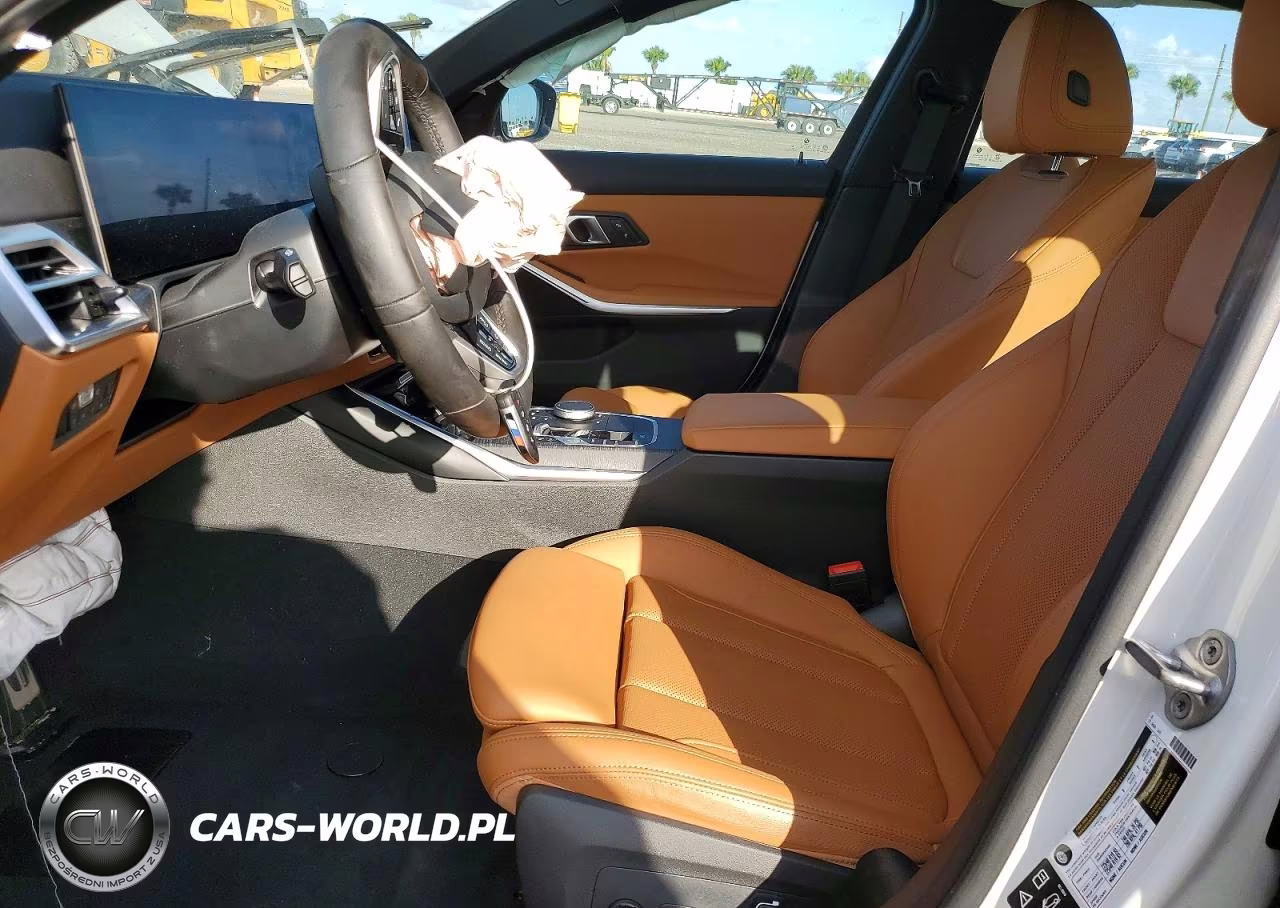 2025 BMW 330Xi VIN:3MW89CW05S8F50009 - 7