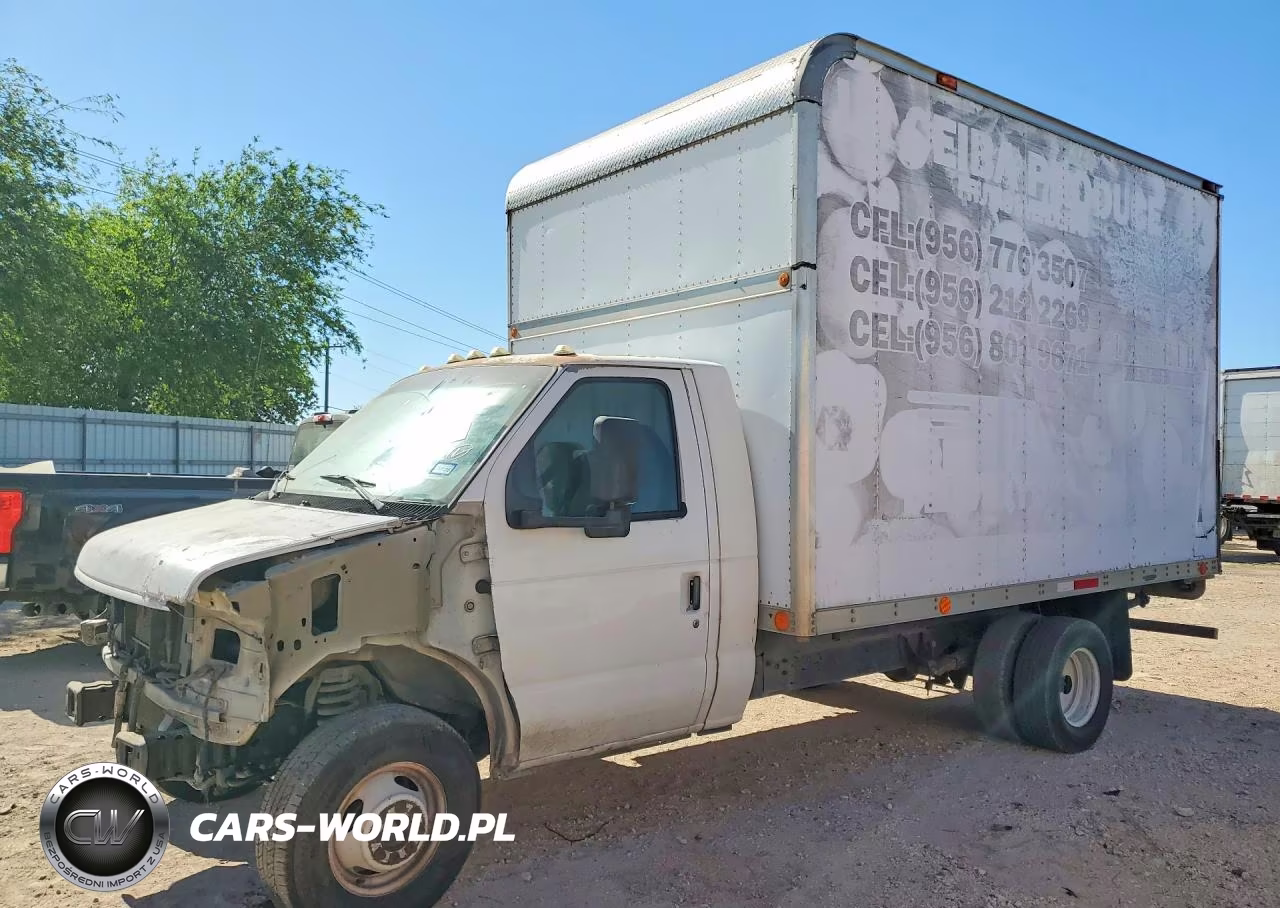 2006 Ford E450 Box Truck