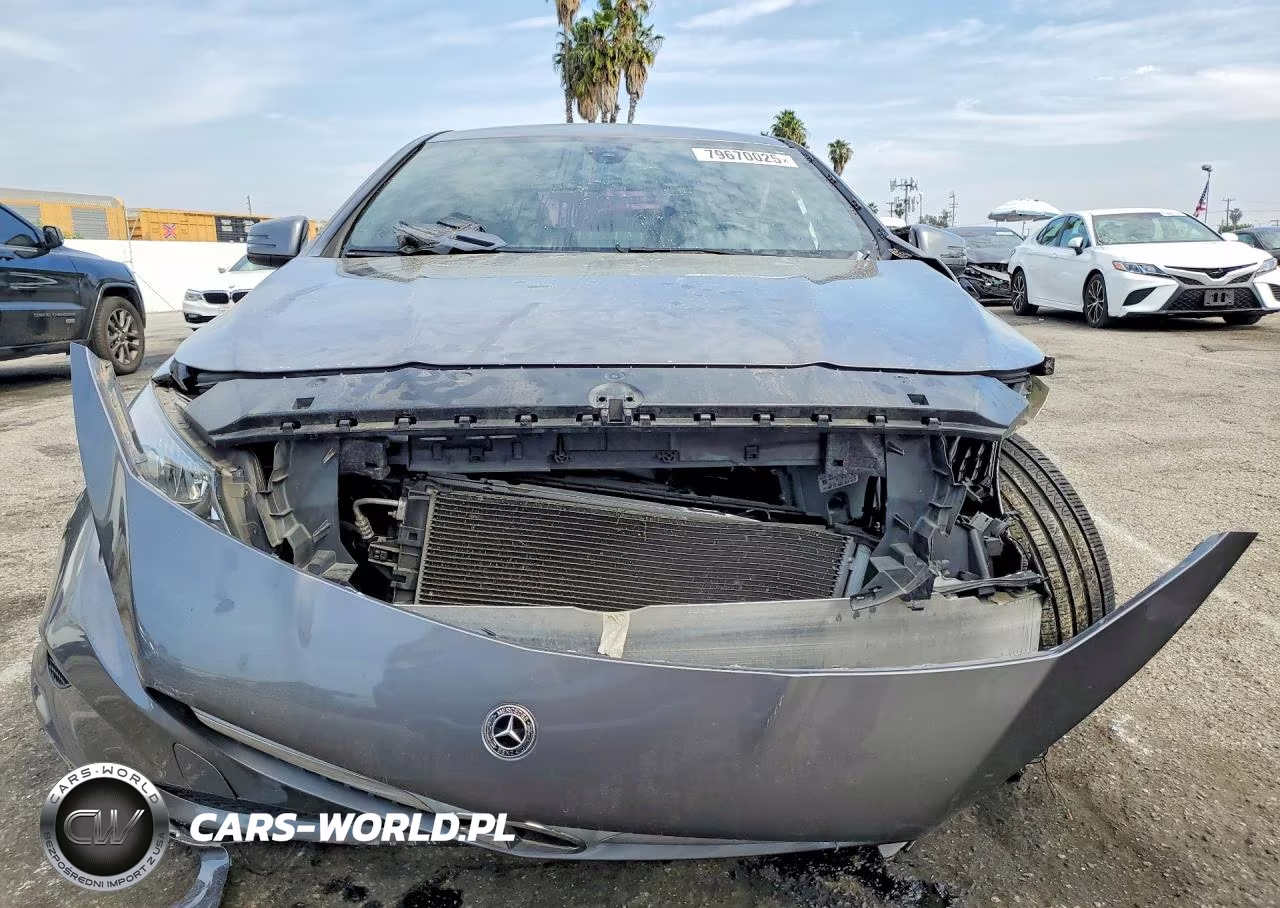 2018 Mercedes-Benz Cla 250 VIN:WDDSJ4EB7JN613105 - 5