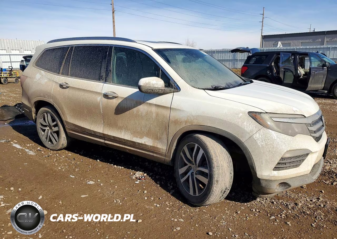 2017 Honda Pilot Elite VIN:5FNYF6H02HB072260 - 4