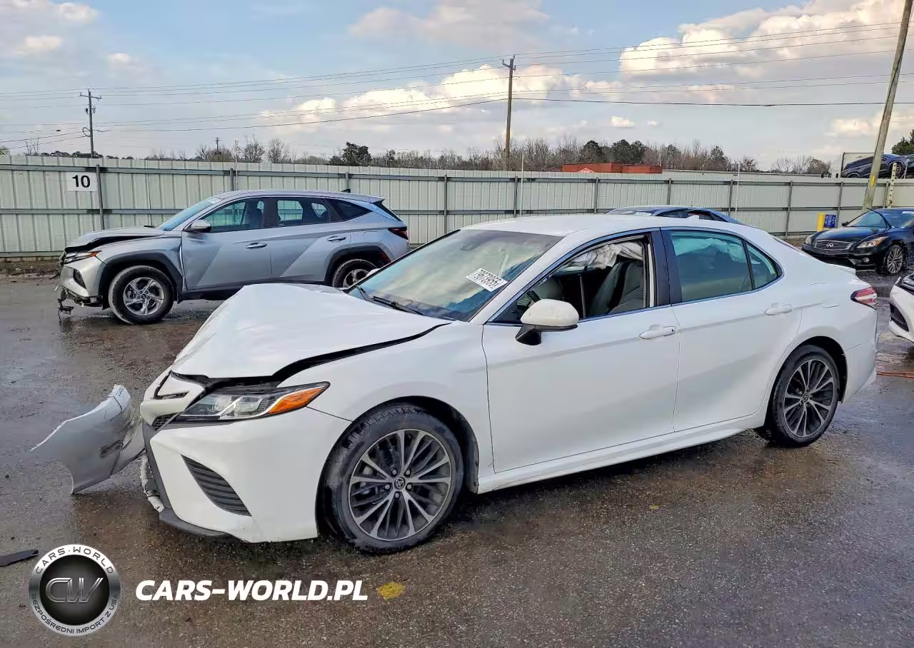 2020 Toyota Camry Se