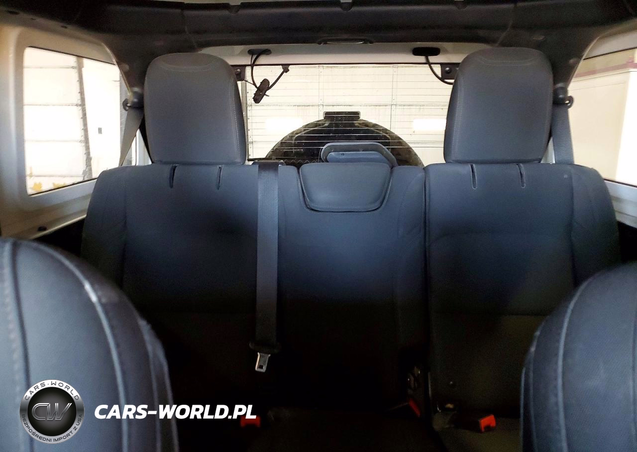 2018 Jeep Wrangler Unlimited Sport VIN:1C4HJXDGXJW198987 - 10