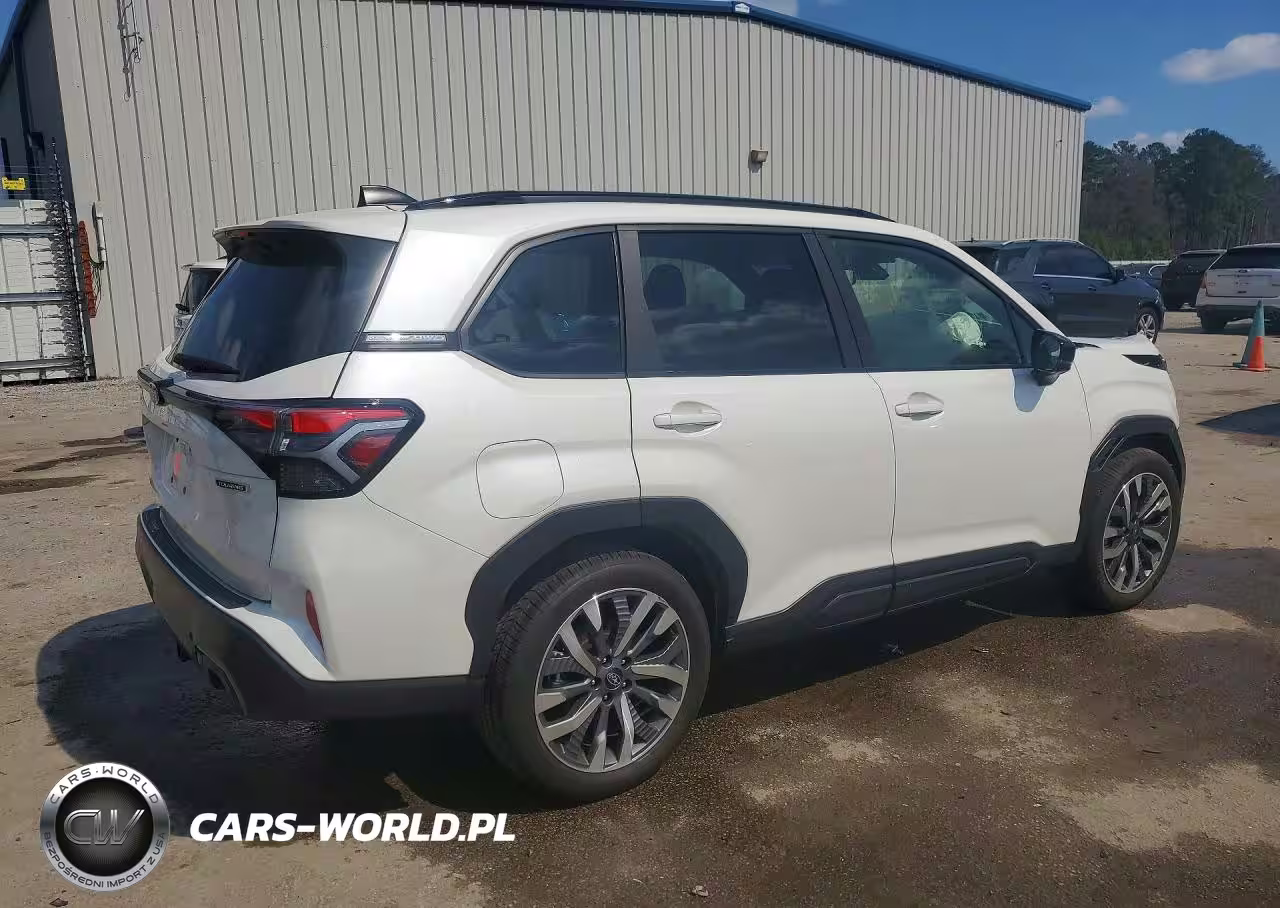 2025 Subaru Forester Touring VIN:JF2SLDTC4SH418029 - 3