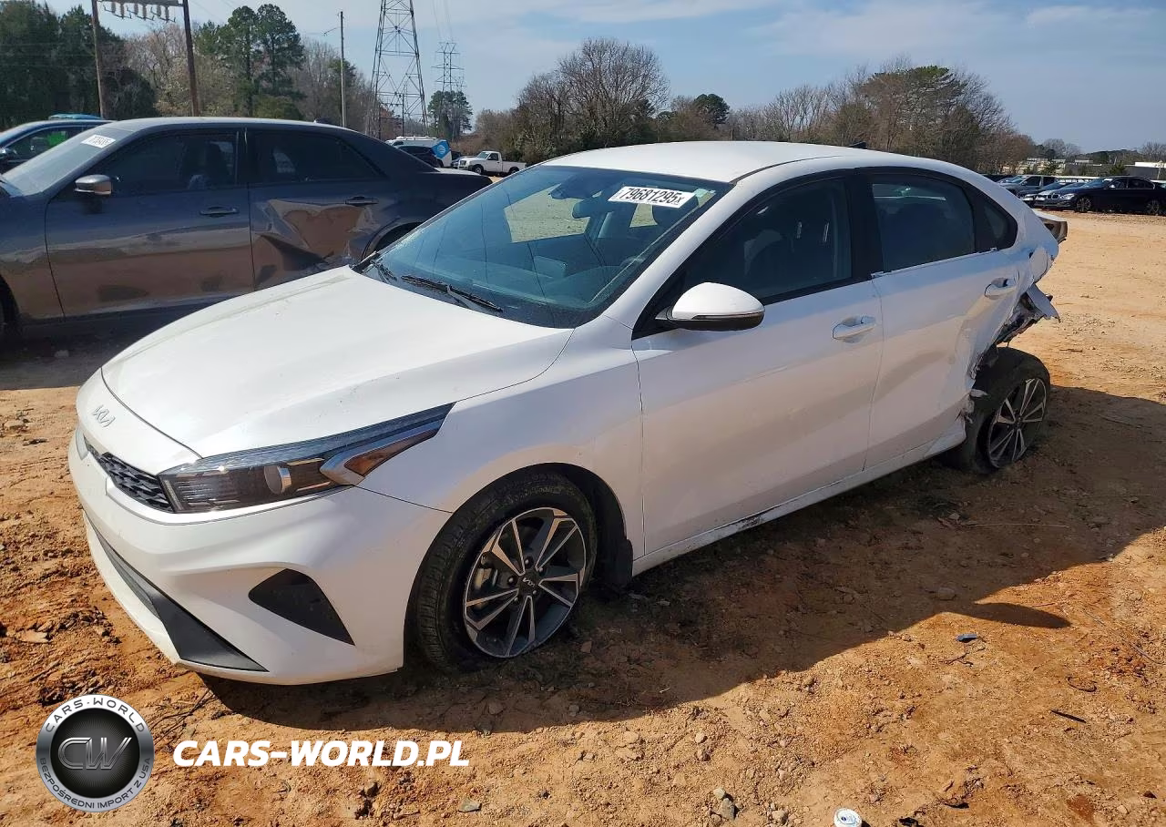 2024 Kia Forte Lxs
