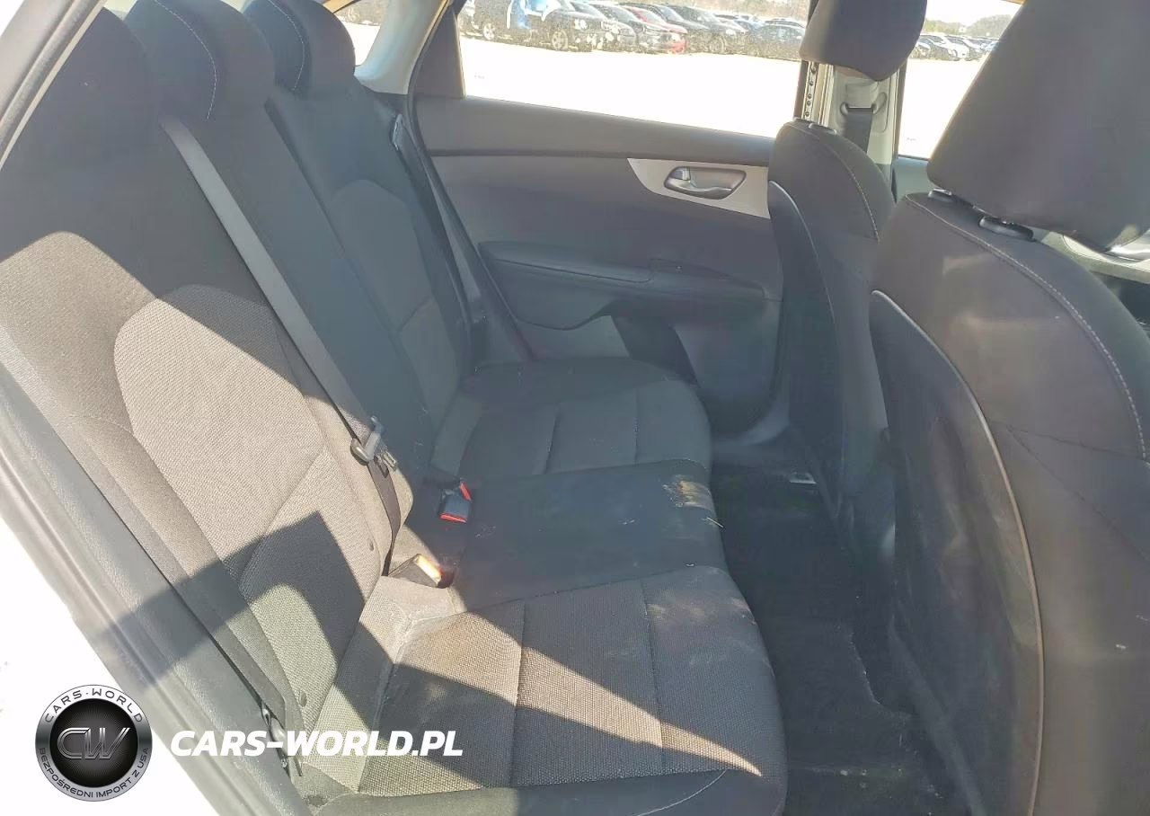 2024 Kia Forte Lxs VIN:3KPF24AD6RE793631 - 10