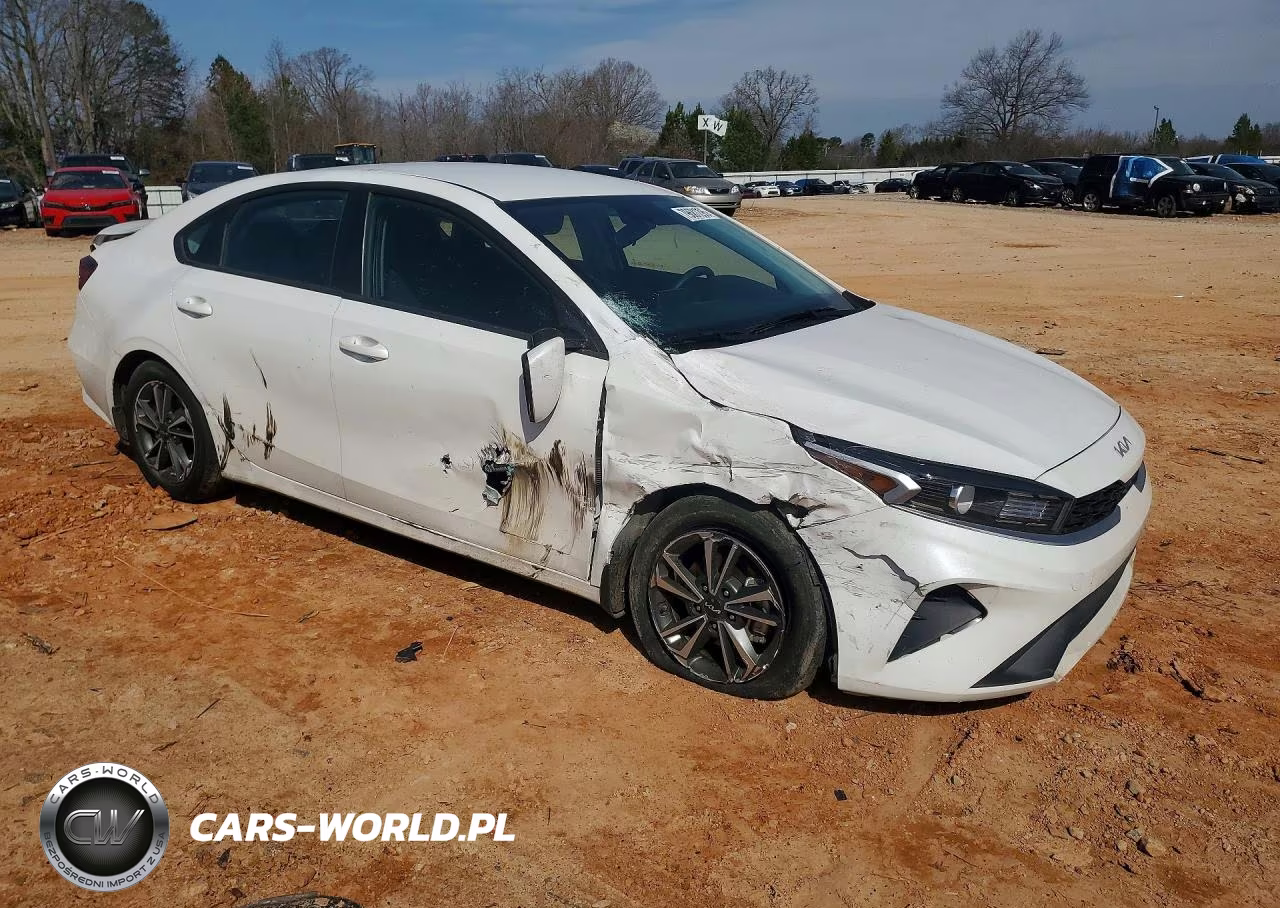 2024 Kia Forte Lxs VIN:3KPF24AD6RE793631 - 4