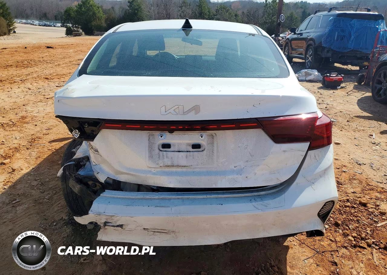 2024 Kia Forte Lxs VIN:3KPF24AD6RE793631 - 6