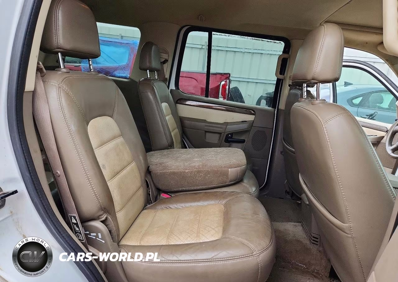 2002 Ford Explorer Eddie Bauer VIN:1FMZU74W82ZB02630 - 11