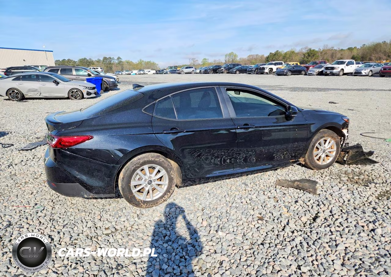 2025 Toyota Camry Le VIN:4T1DAACK5SU177815 - 3