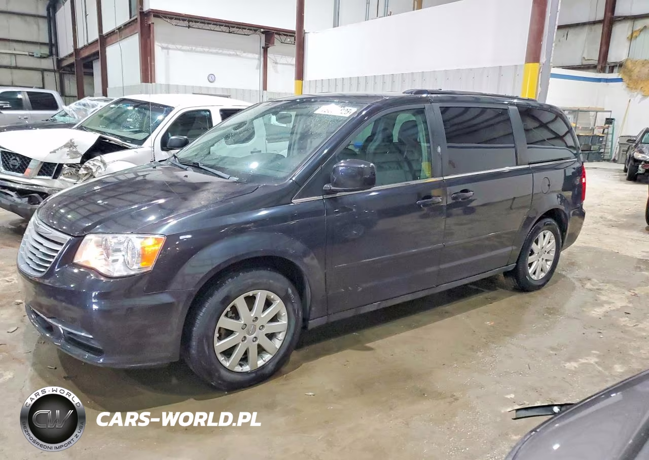 2015 Chrysler Town & Country Lx