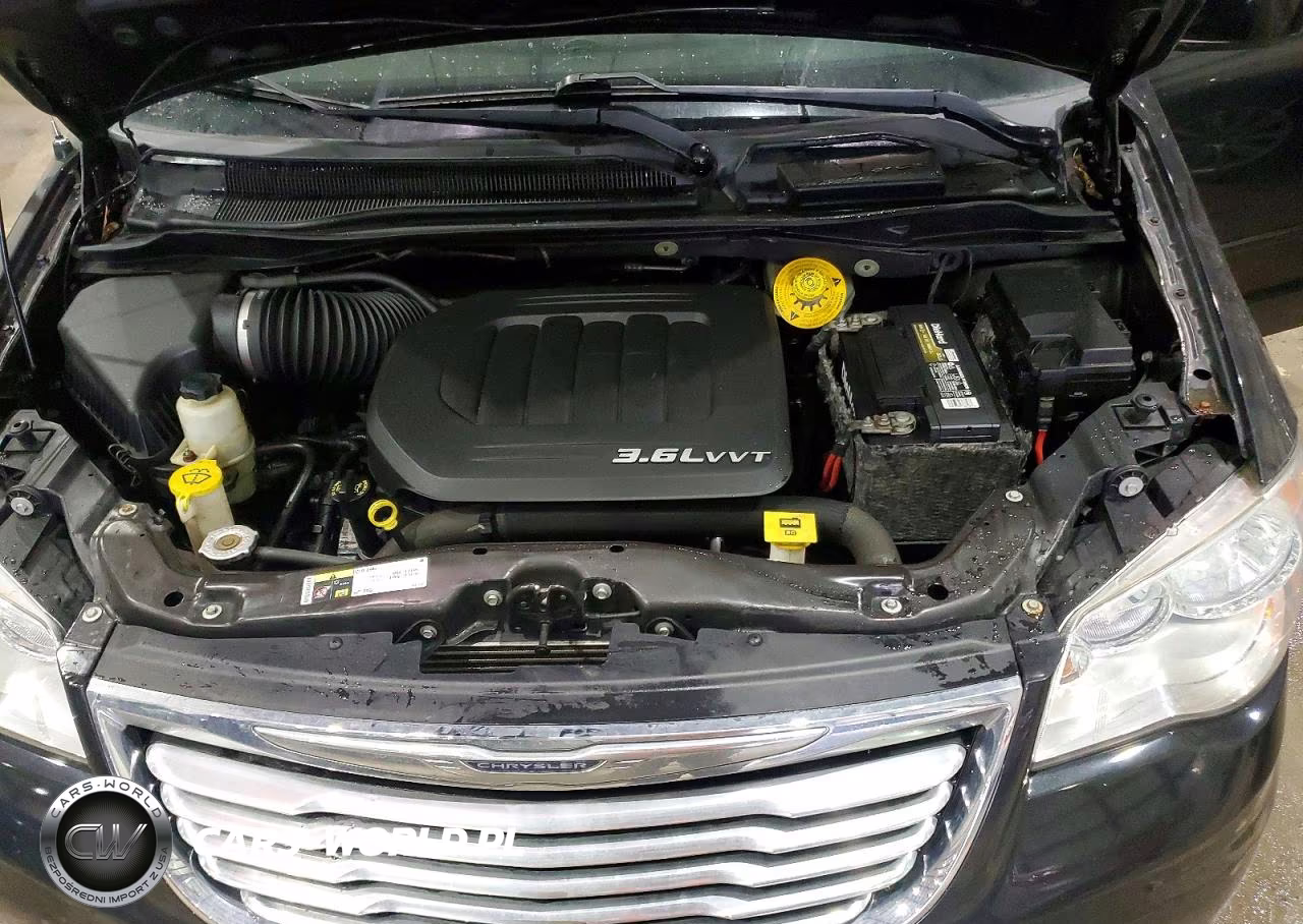 2015 Chrysler Town & Country Lx VIN:2C4RC1AG8FR675173 - 12