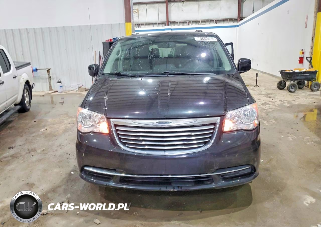 2015 Chrysler Town & Country Lx VIN:2C4RC1AG8FR675173 - 5