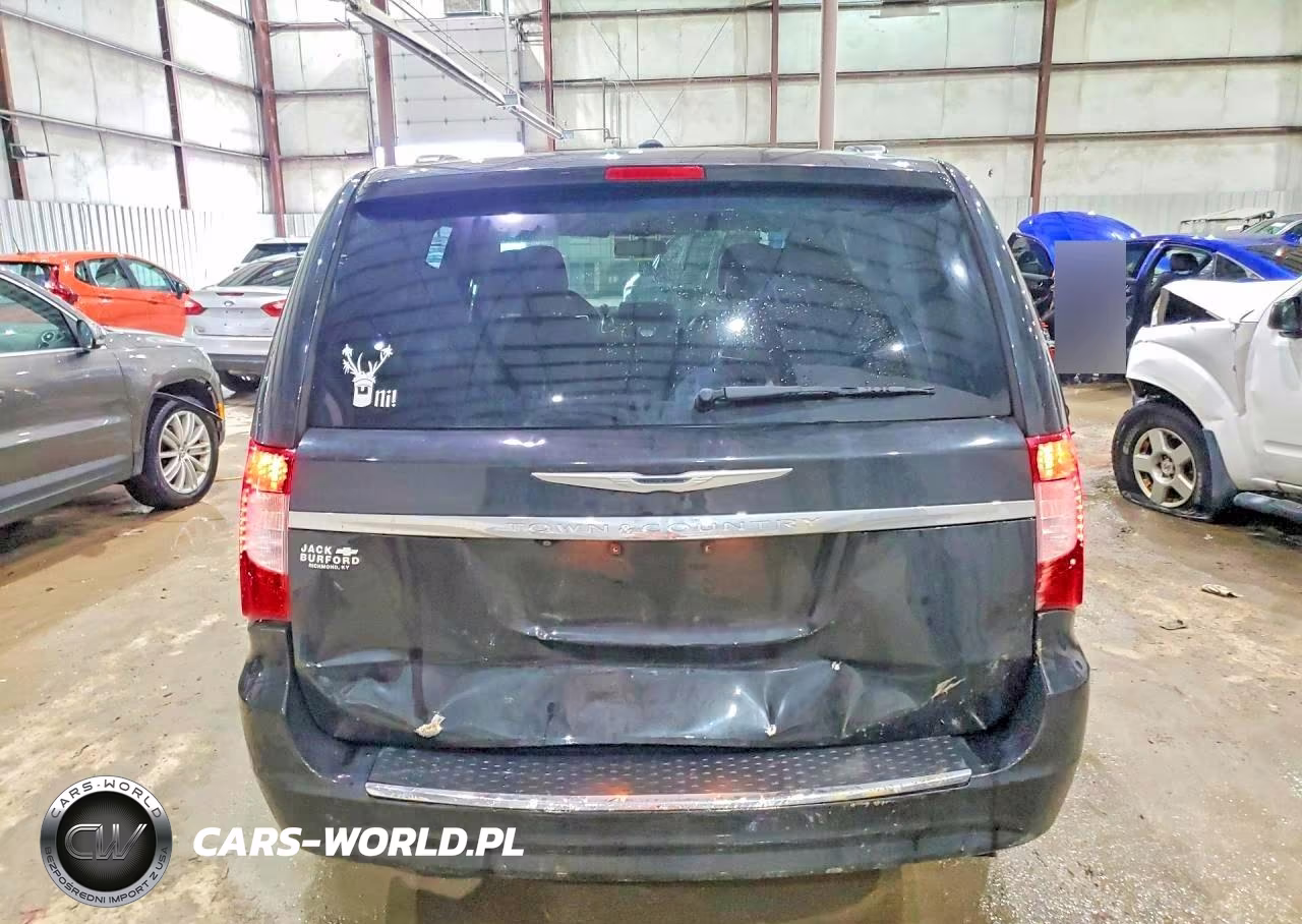 2015 Chrysler Town & Country Lx VIN:2C4RC1AG8FR675173 - 6