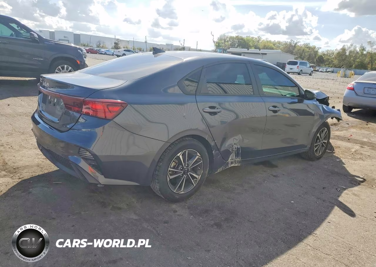 2024 Kia Forte Lxs VIN:3KPF24AD4RE713856 - 3