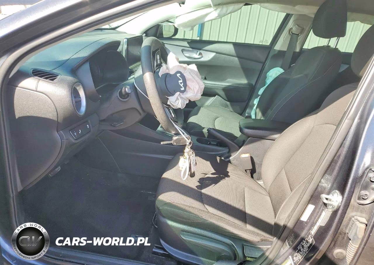 2024 Kia Forte Lxs VIN:3KPF24AD4RE713856 - 7
