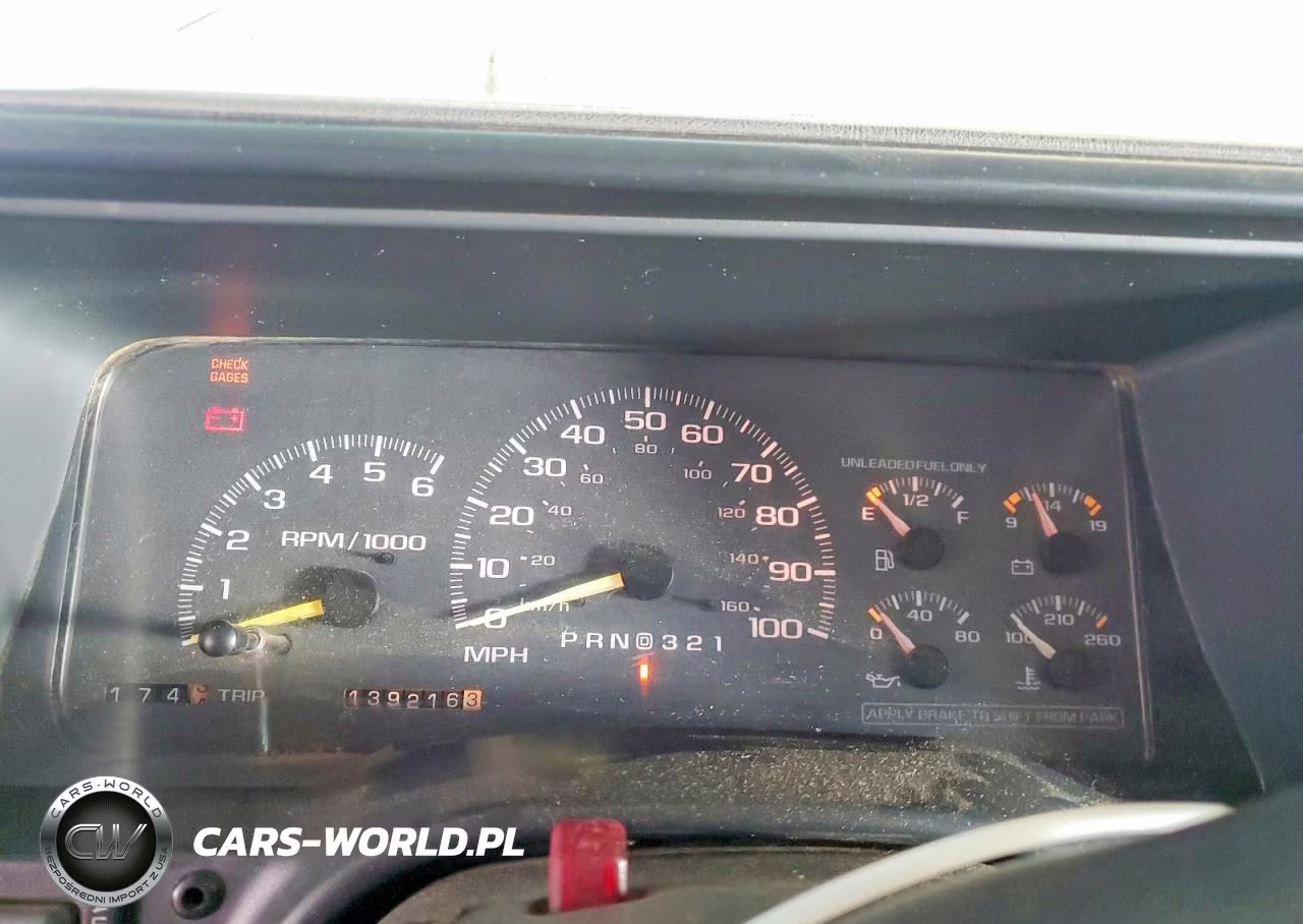 1998 GMC Sierra C1500 VIN:1GTEC14W9WZ541473 - 9
