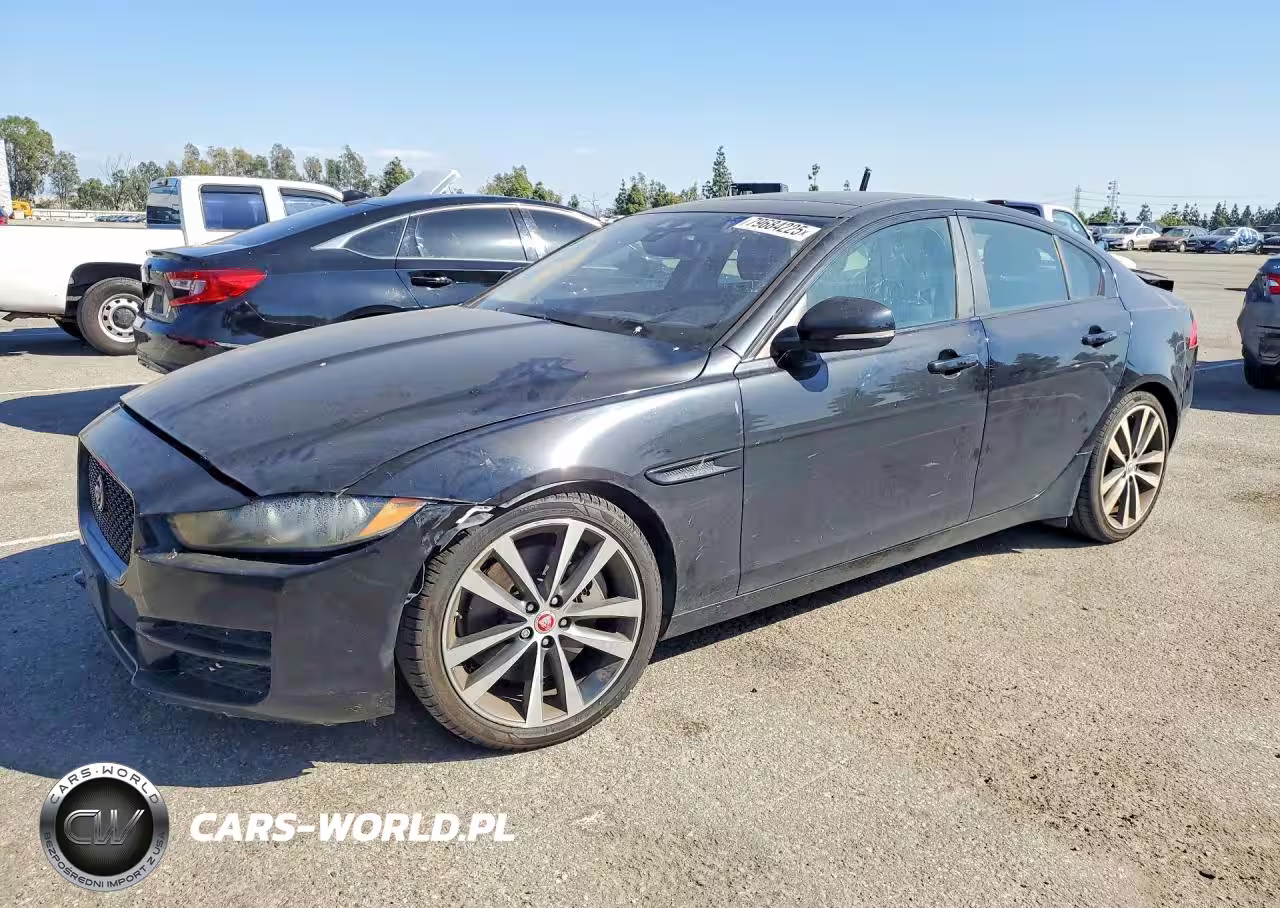 2018 Jaguar Xe Prestige