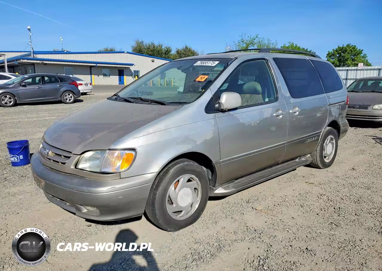 2001 Toyota Sienna Xle