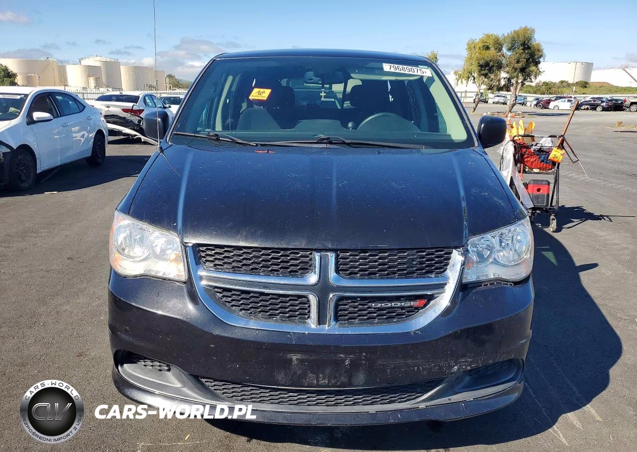 2018 Dodge Grand Caravan Se VIN:2C4RDGBG9JR250844 - 5