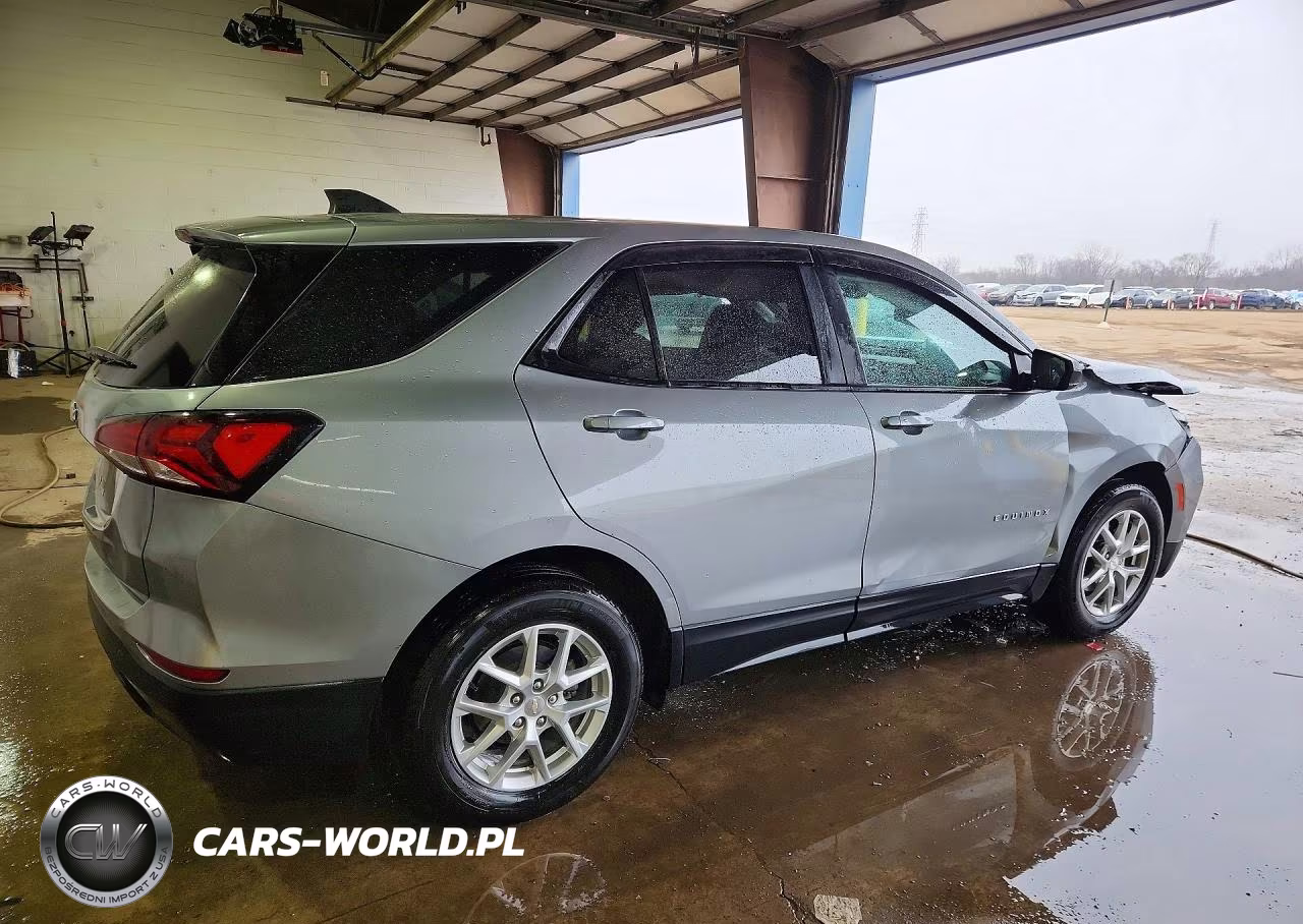 2024 Chevrolet Equinox Ls VIN:3GNAXHEG1RL267823 - 3