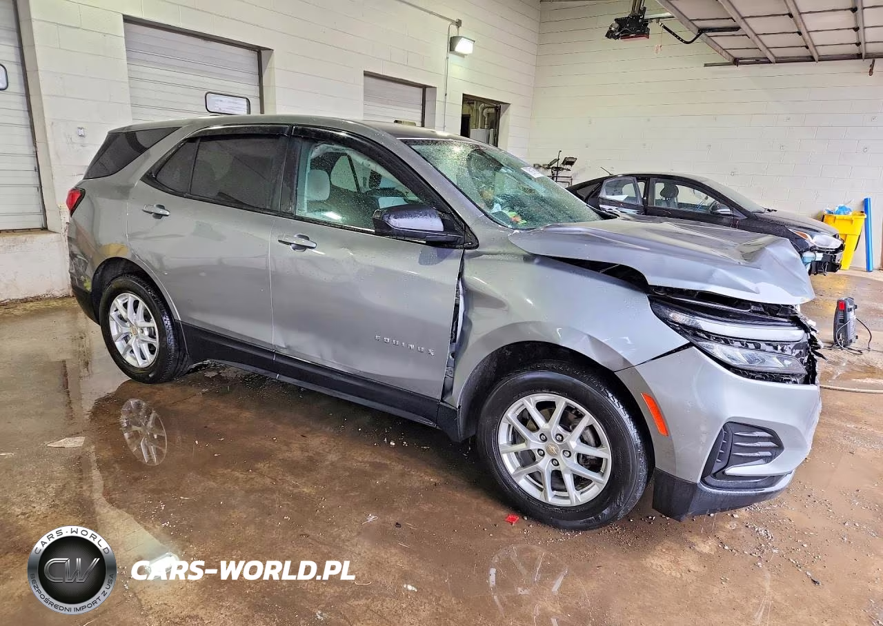 2024 Chevrolet Equinox Ls VIN:3GNAXHEG1RL267823 - 4