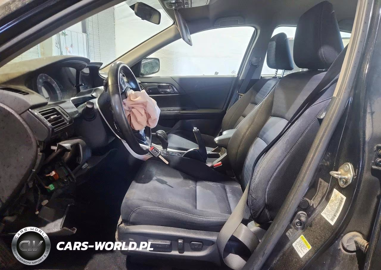 2015 Honda Accord Sport VIN:1HGCR2F55FA026437 - 7