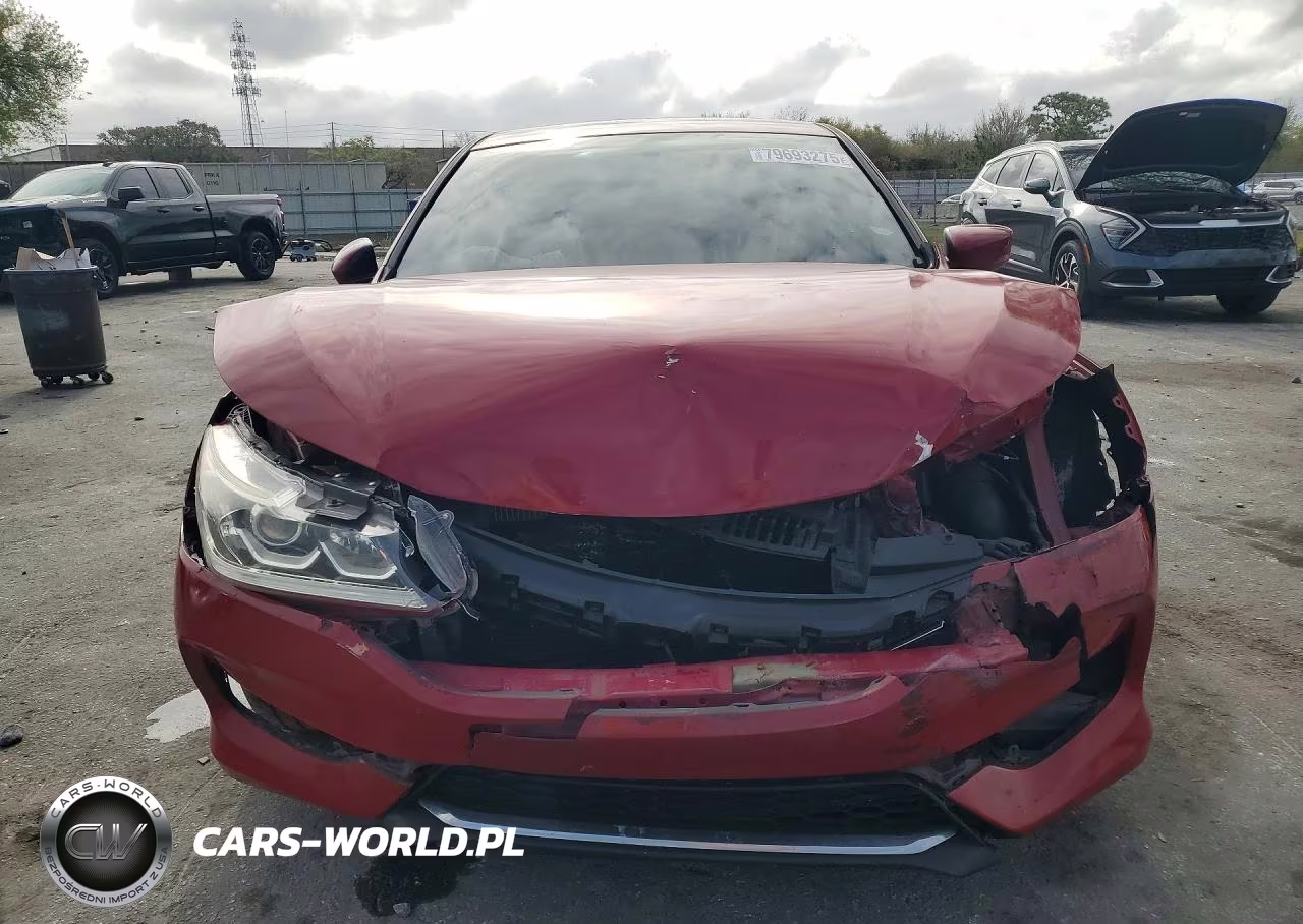 2017 Honda Accord Sport VIN:1HGCR2F54HA158916 - 5