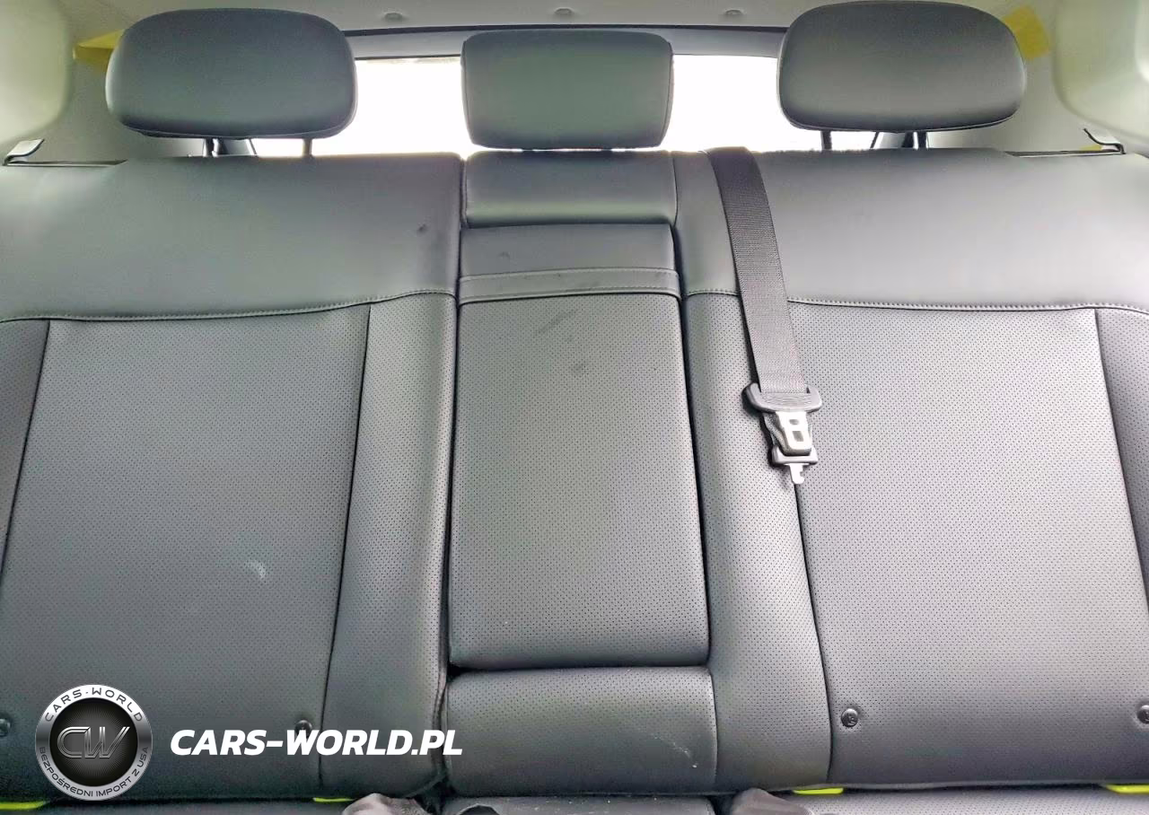 2025 Hyundai Kona Limited VIN:KM8HE3A38SU196095 - 10