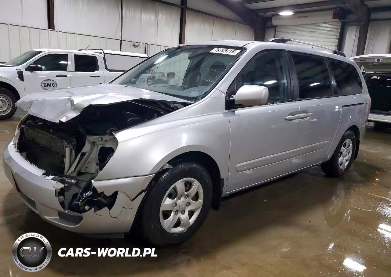 2010 Kia Sedona Base