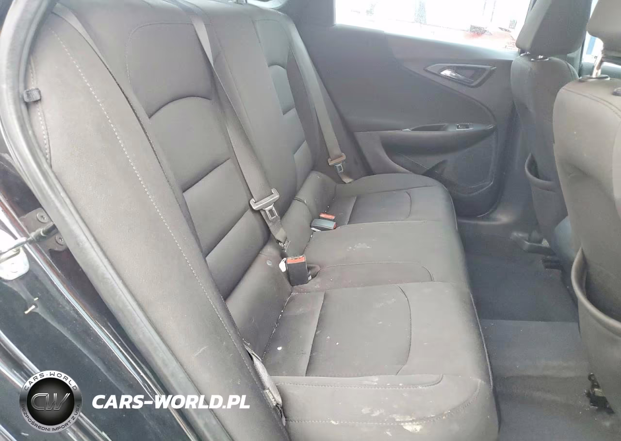 2019 Chevrolet Malibu Rs VIN:1G1ZG5ST9KF187089 - 10