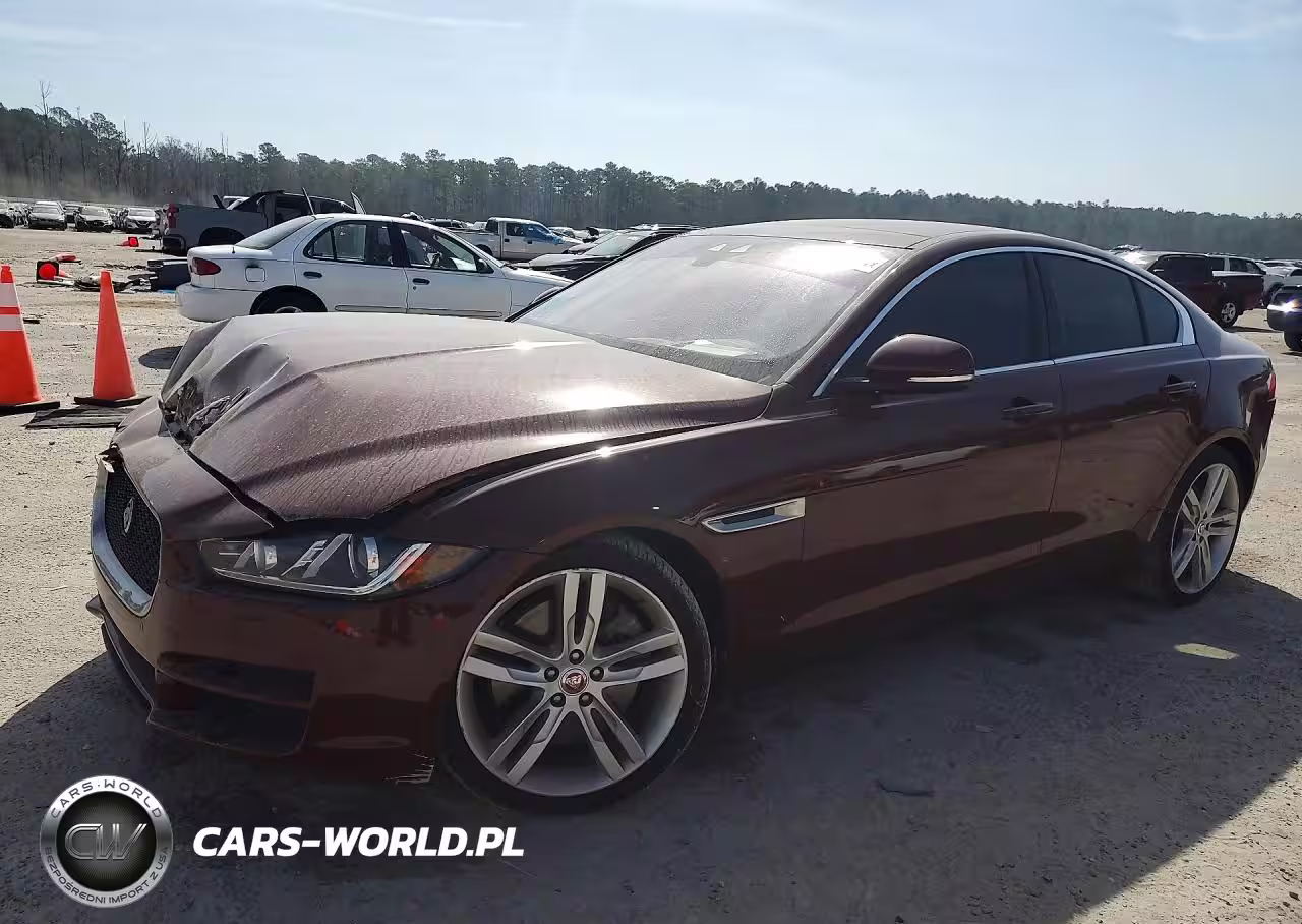 2017 Jaguar Xe Prestige