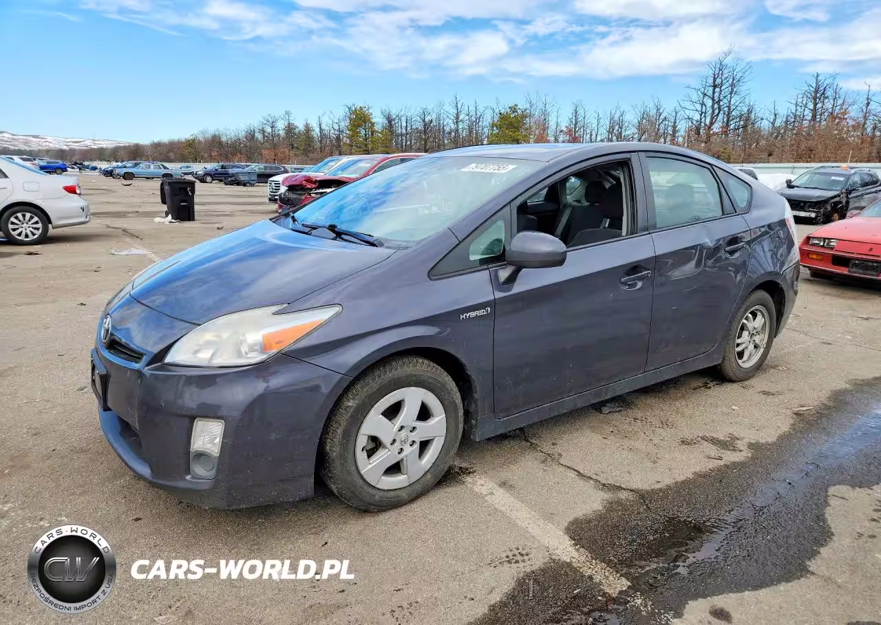 2011 Toyota Prius Two